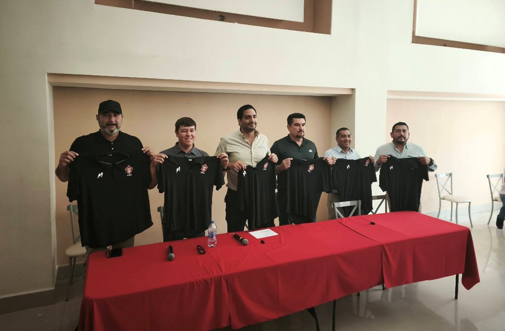 PRESENTAN PLAYERAS DEL EQUIPO FUTBOL DE REYNOSA , COLOCARAN PANTALLAS GIGANTES EN REYNOSA DEL MUNDIAL